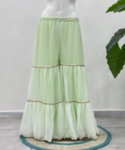 Ensemble haut, sharara et dupatta en coton de luxe, avec broderie fantaisie en géorgette, travail de sequins et zari, multicolore, pour tenue de fête, prix de gros, ethnique - Product Image 6