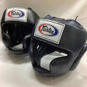 อุปกรณ์ป้องกันศีรษะสำหรับชกมวย Fairtex สีดำแบบกำหนดเอง ทำจากหนังวัวแท้ สำหรับฝึกซ้อม - Product Image 1