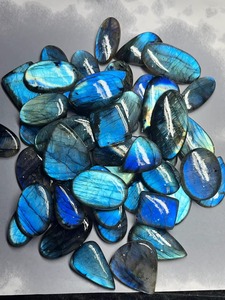 Cabujón de Labradorita Azul Natural al por Mayor, Calidad AAA, Formas y Tamaños Variados - Product Image 3