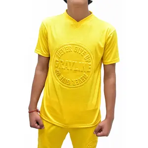 남자의 티셔츠 크루 넥 O-넥 짧은 소매 양각 프린트 티셔츠 100% 면 일반 맞춤