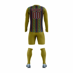 Ensemble d'uniformes de football personnalisés, imprimés par transfert thermique, respirants, en tissu 100% polyester, taille élastique, col rond, manches courtes, personnalisables - Product Image 2