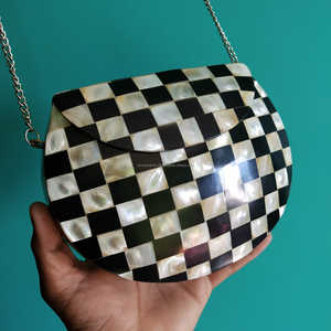 Luxurious finished Handcrafted Mother of pearl with metal <b>chain</b> At <b>Cheap</b> Price - Product Image 5