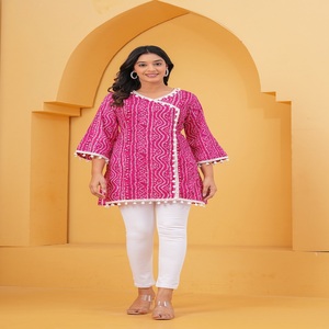 Kurti de Rayón Estampado para Mujer, Túnica Étnica Rosa con Encaje de Pompones, Kurti Informal - Product Image 1