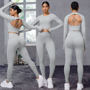 Ensemble de yoga gris uni 2 pièces : Crop top dos croisé et Legging taille mi-haute, sans couture, extensible dans les quatre sens, respirant - Product Image 5