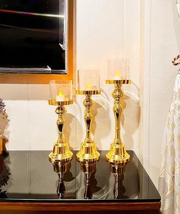 Ensemble de 3 porte-bougies en aluminium plaqué or - Product Image 3