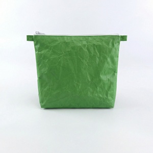 Bolsa de Cosméticos de Viaje Ecológica de Tyvek con Cierre, Material Reciclable, Tamaño y Color Personalizables, Logotipo Personalizado, Mediana, Fácil de Usar - Product Image 5