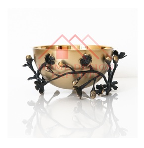 Bol décoratif en métal doré avec supports à fleurs/Bols décoratifs fantaisie en métal pour aliments secs et salades et aliments secs Best-seller - Product Image 1