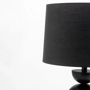 Lámpara de Mesa Metálica Midnight Capsule con Pantalla de Lino Negro, Acabado Mate, Base Estable, Iluminación Ambiental Suave - Product Image 3