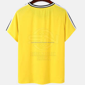 Camiseta de manga corta con cuello redondo para hombre de la mejor calidad Color personalizado 100% algodón disponible en todos los tamaños - Product Image 2