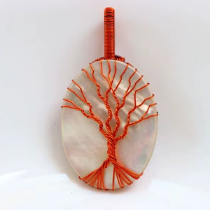 Colgante de Ópalo Blanco Hecho a Mano con Árbol de la Vida, Envuelto en Alambre de Cobre, Piedra Ovalada, Joyería Espiritual de Sanación - Product Image 1