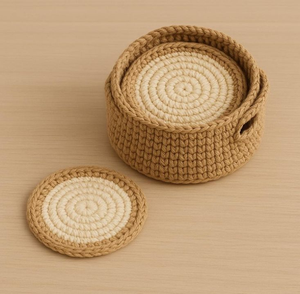 Sous-verre rond en rotin tressé à la main, à motif ajouré, avec des tons brun foncé bicolores, disponible à prix de gros. - Product Image 4