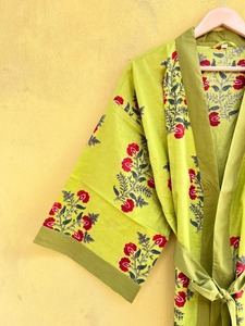 Vestido largo informal de verano para mujer, con estampado floral verde, cuello en V, manga tres cuartos, tejido de algodón. - Product Image 2