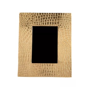 Cadre photo moderne en métal argenté poli, finition miroir haute brillance, pour la décoration de la maison et du bureau - Product Image 3