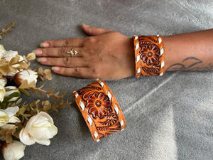 กำไลข้อมือหนังทำมือสำหรับทุกเพศ, สินค้ามาใหม่กำไลข้อมือแฟชั่นทำมือทาสีด้วยมือมีสไตล์ตะวันตกใช้ได้ทุกวัน - Product Image 2