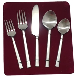Poignée au design martelé de qualité supérieure Finition brillante Métal Fabriqué manuellement Ensemble de couverts Ustensiles de table Ustensiles de table - Product Image 6