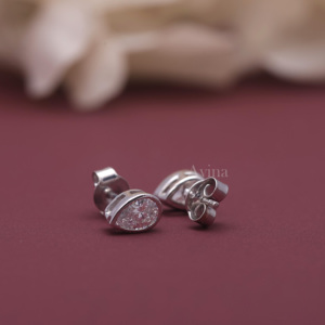 Pendientes de Diamante Cultivado en Laboratorio con Certificación IGI, Corte Pera, Plata de Ley 925, Cierre de Rosca - Product Image 4