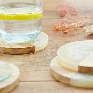 Sous-verres en résine de bois de manguier en gros |   Fabriqué à la main à Moradabad, Inde |   Vente en gros B2B - Product Image 1