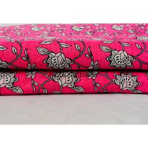 Tissu en coton 100% imprimé à la main en Inde - Matière textile écologique, respirante et légère pour vêtements féminins et pour filles - Product Image 2