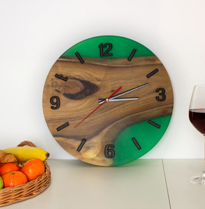Horloge murale classique en résine époxy et bois, idéale pour offrir en cadeau, décoration intérieure, finition polie et lisse, objet décoratif pour restaurant et hôtel - Product Image 5