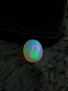 Opale d'Éthiopie naturelle, cabochon de forme ovale, opale de feu multicolore, pierre précieuse lâche chatoyante, sans traitement, pour la joaillerie - Product Image 1