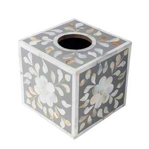 Boîte à mouchoirs de luxe PearlHarmony, porte-mouchoirs artisanal en nacre avec élégant motif mosaïque personnalisé pour la décoration - Product Image 2
