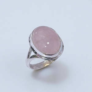 แหวนเงินแท้ 925 ประดับด้วยโรสควอตซ์ธรรมชาติ เครื่องประดับอัญมณีชั้นดี แหวนแต่งงานสำหรับผู้หญิง พร้อมใบรับรอง - Product Image 2