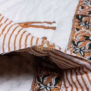 Venta al por mayor Jaipuri algodón orgánico Reversible bebé edredón suave personalizado Animal estampado bloque mano manta para invierno uso en casa Hotel - Product Image 2