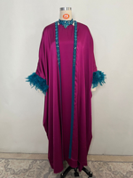 Robe de soirée ample de luxe AN11750, style vintage, violette, coupe trapèze, longueur cheville, pour l'Aïd et le Ramadan, ensemble 2 pièces : Abaya papillon + Cape à plumes