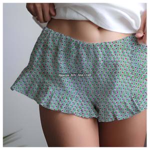 Nuevos shorts con volantes estampados a mano de la India para mujer, ropa de descanso de verano, shorts de algodón con estampado de bloques y volantes para playa, para mujer, niña y señorita. - Product Image 1