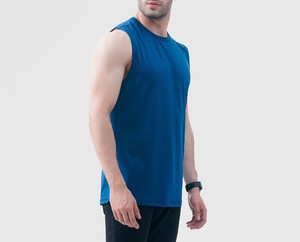 T-shirt d'été sans manches de qualité supérieure, fabriqué au Pakistan, conçu pour les hommes qui recherchent le style, en polyester tricoté, couleur unie. - Product Image 3