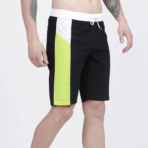 Shorts de sport vintage pour homme en coton 100% noir et vert lime, décontractés, pour la gym, l'entraînement et la course à pied - Product Image 2