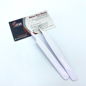 Pince à cils japonaise en acier inoxydable 90 à 45 degrés, extensions de cils en fibre durable enduites de poudre blanche, type pointu - Product Image 4