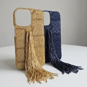 Coque de téléphone à pompons perlés style bohème pour iPhone Apple, or et bleu marine, toutes saisons, à prix compétitif - Product Image 3