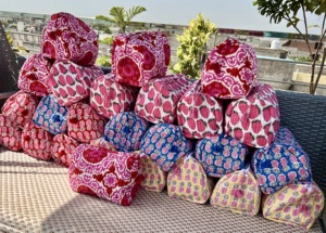 Bolsas de Maquillaje Acolchadas de Algodón con Estampado Floral de Primavera, Bolsas Cosméticas al por Mayor, Bolsas Impermeables con Cierre y Estampado a Bloque - Product Image 3