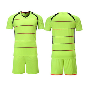 Ensemble de maillot de football pour hommes, noir et vert lime, col en V, manches courtes, uniforme sportif à séchage rapide avec poche, short à taille élastique - Product Image 5