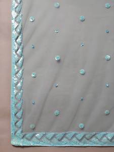 Elegante Conjunto de Lehenga Choli de Tela Suave con Lentejuelas Bordadas, Estilo Bollywood, Largo hasta el Suelo, para Bodas, Fiestas y Ocasiones Festivas - Product Image 6