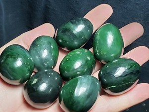 Huevos de Jade Verde Natural al por Mayor, Gemas Pulimentadas, Cristales Decorativos - Product Image 3