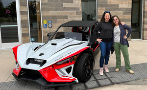 Polaris Slingshot Usado de Primera Calidad, 3-4 Plazas, Gasolina, >450HP, Vehículo Recreativo Deportivo de Turismo al Aire Libre, Precio de Mayoreo - Product Image 3