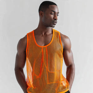 Débardeur de sport en maille transparente respirant 100 % polyester à séchage rapide, col carré, sans manches, pour homme - Product Image 3