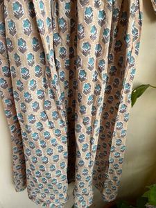 Vestido largo de algodón estilo casual con cuello en V, mangas largas, bordado floral y estampado a bloques, estilo indio, superventas 2026 - Product Image 2