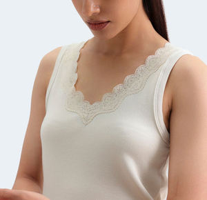 Camiseta sin mangas con cuello en V de encaje blanco para mujer, ropa informal elegante de alta calidad, camiseta sin mangas de talla grande para mujer - Product Image 3