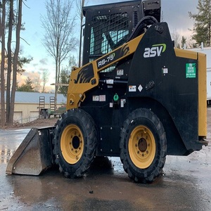 Chargeur Premium ASV RT 50 avec moteur puissant et option de livraison rapide, idéal pour les travaux de construction lourds et les professionnels. - Product Image 2