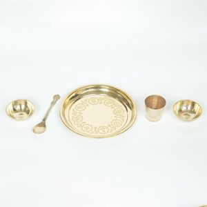Juego de thali de latón grabado, platos pequeños, cuencos, cuchara, vaso, para rituales de culto hindú en templos, compacto, decorativo, tradicional, elegante - Product Image 3