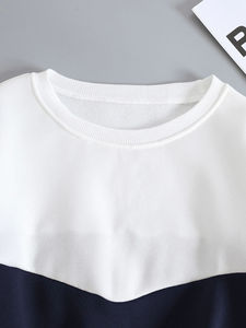 Sweat-shirt court bicolore pour femme, vente en gros OEM, sweats-shirts personnalisés de haute qualité pour femmes - Product Image 4