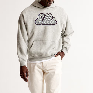 Sudadera con Capucha Estampada Gris Oversize de Forro Polar Casual Unisex para Otoño con Bolsillos Diseño de Corte Regular - Product Image 2