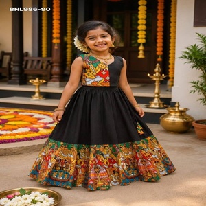 Lehenga de seda premium de alta calidad con estampado digital tradicional de Kerala Kathakali, estilo acampanado, y blusa estampada, proveedor de la India. - Product Image 1