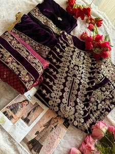 Invierno elegante completo Dupatta semi-cosido invierno terciopelo Shalwar Kameez intrincado bordado Jacquard Bottoms estilo étnico elegante - Product Image 3