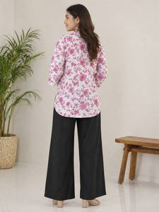 Conjunto de Verano a la Moda – Top con Estampado Digital y Pantalones Palazzo de Rayón - Product Image 3