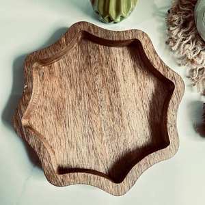 Bandeja de Servir Decorativa de Madera para Alimentos, Bebidas y Café, Diseño Elegante para el Hogar - Product Image 4