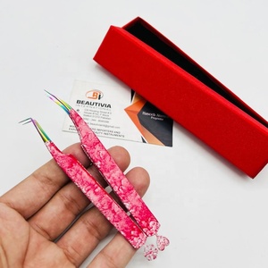 Pinzas para extensión de pestañas de 90 grados y pinzas de aislamiento Logotipo de impresión personalizado Pinzas de pestañas de agarre fuerte probadas a mano - Product Image 5